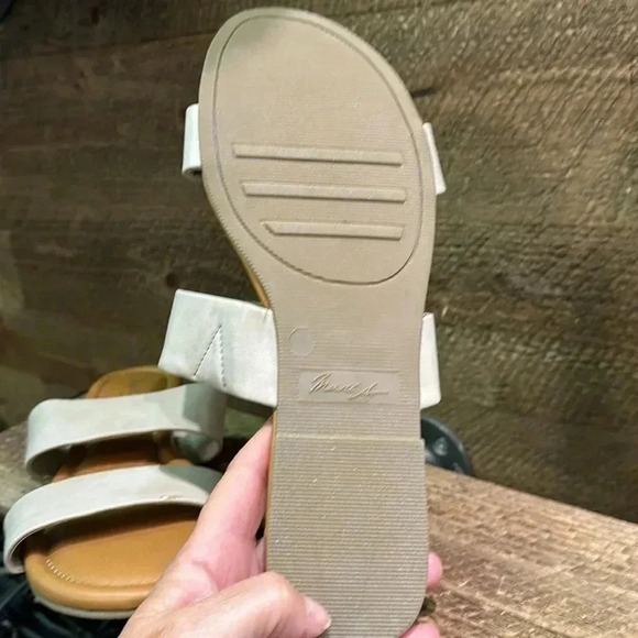 Mari A Women's Marlee Flat Two Strap Sandal 2 Band Slide Suze 9.5 - Picture 8 of 9